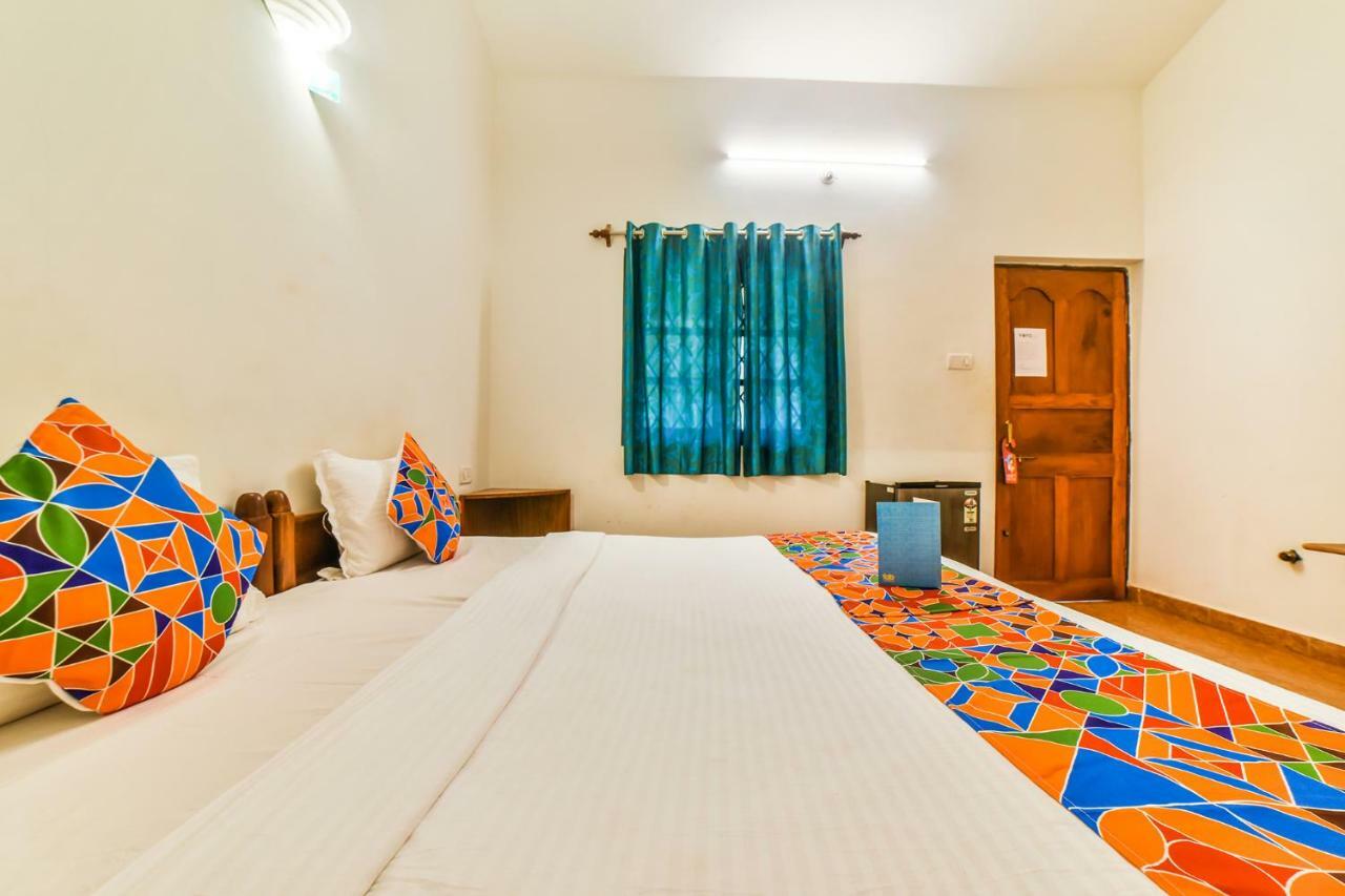 Fabhotel Yoyo Cottage With Pool - Nr Chapora Fort Vagator Dış mekan fotoğraf